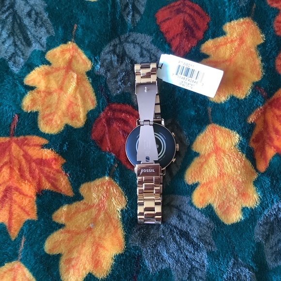 Relic Fossil Smartwatch - Picture 7 of 9